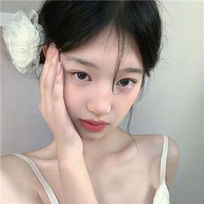她的微笑和圈套封面